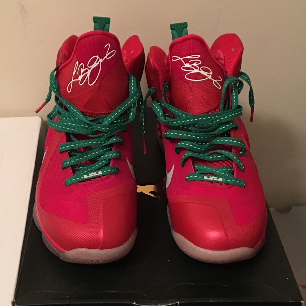 Lebron 9 Christmas